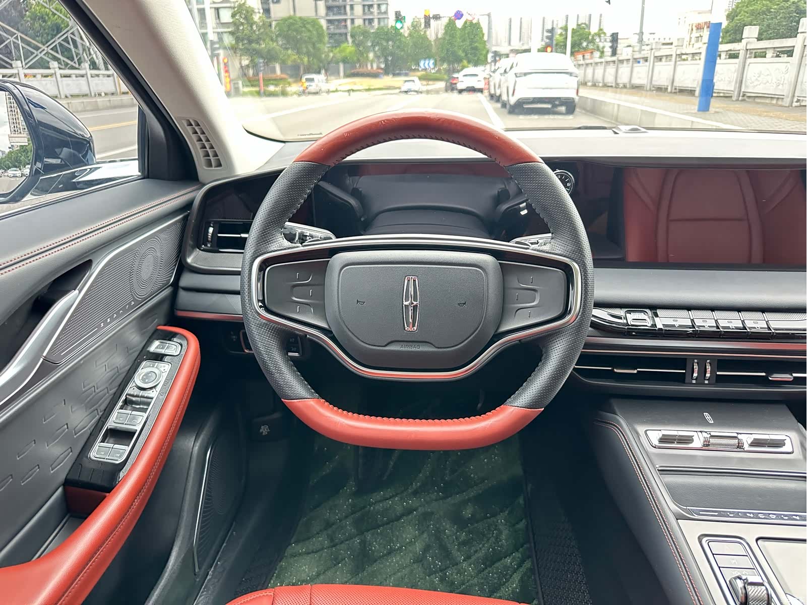 Lincoln Z, 2023 10