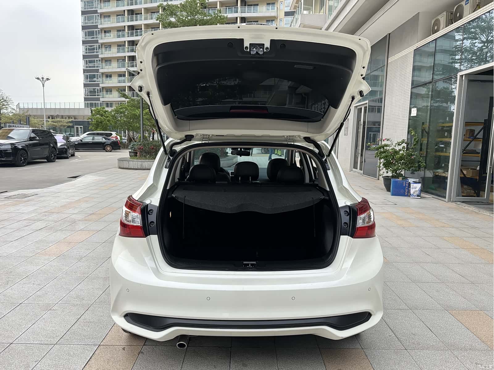 Nissan Tiida, 2021 13