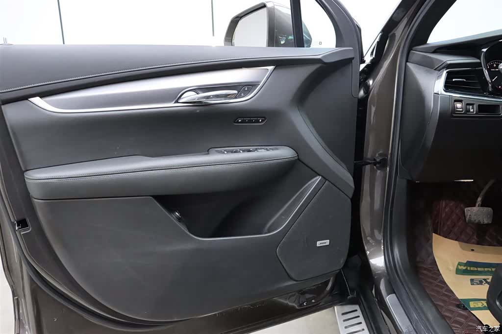Cadillac XT6, 2022 8