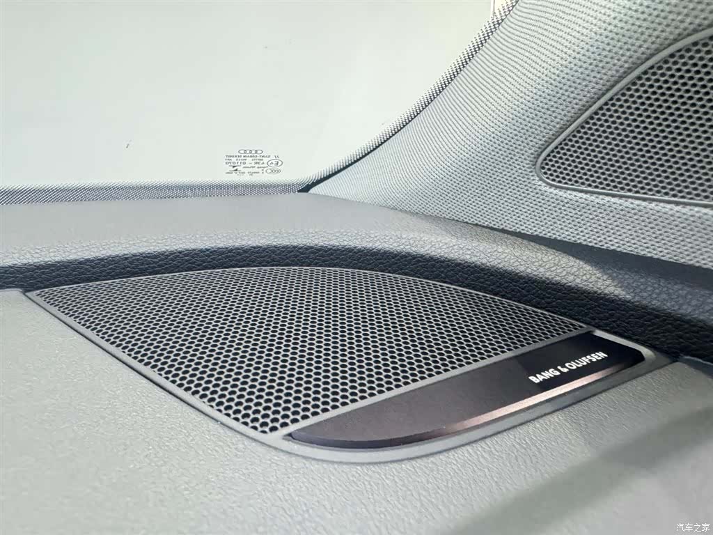 Audi Q5L, 2022 12