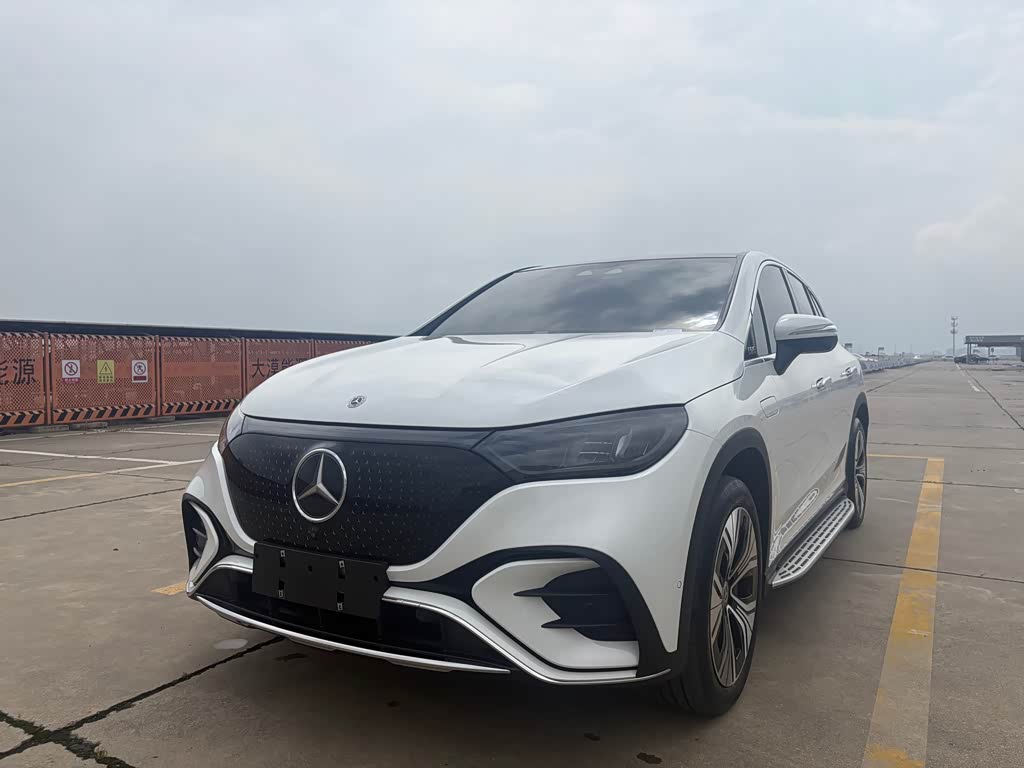 Mercedes-Benz EQE SUV