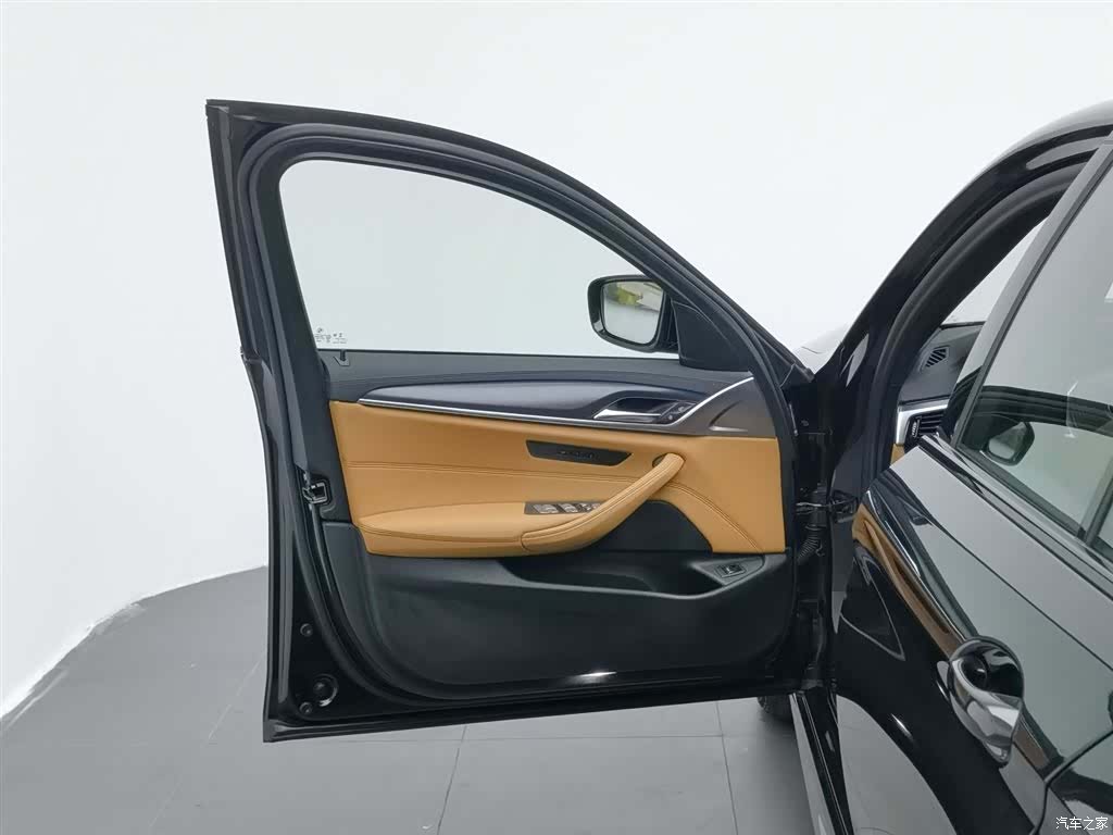 BMW 5 Series, 2021 8