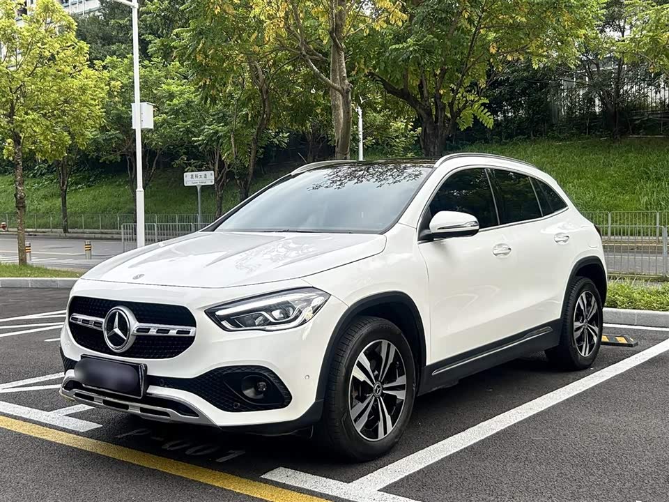 Mercedes-Benz GLA