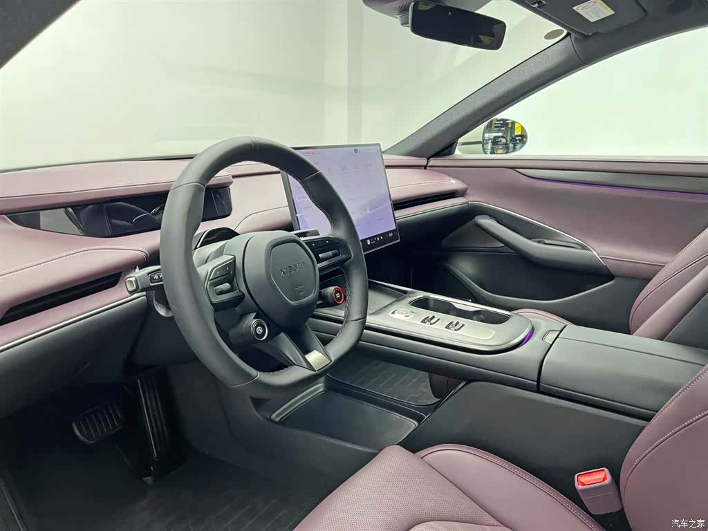 Xiaomi SU7, 2025 16