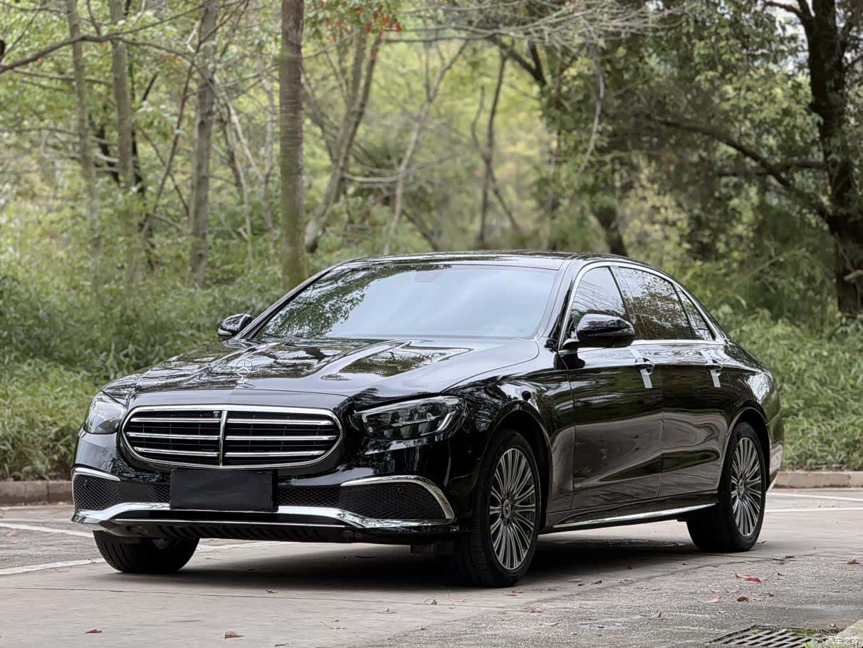 Mercedes-Benz E-Class, 2022 3