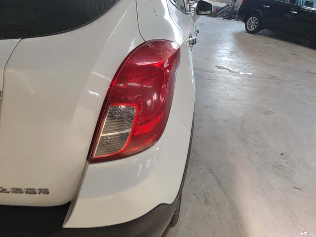 Buick Encore, 2015 8