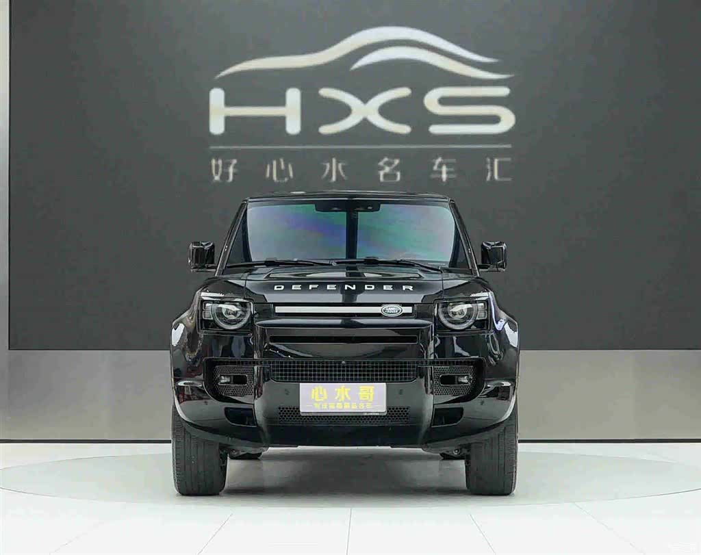 Land Rover Defender, 2024 3