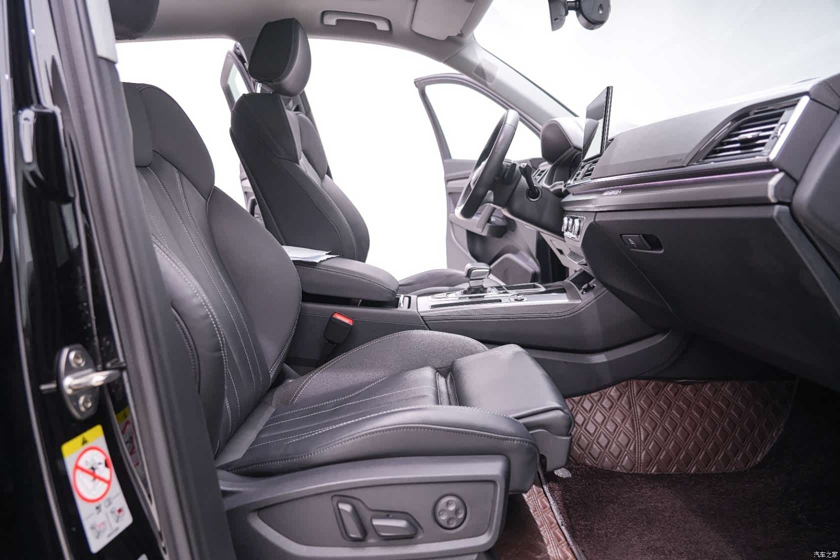 Audi Q5L, 2021 25