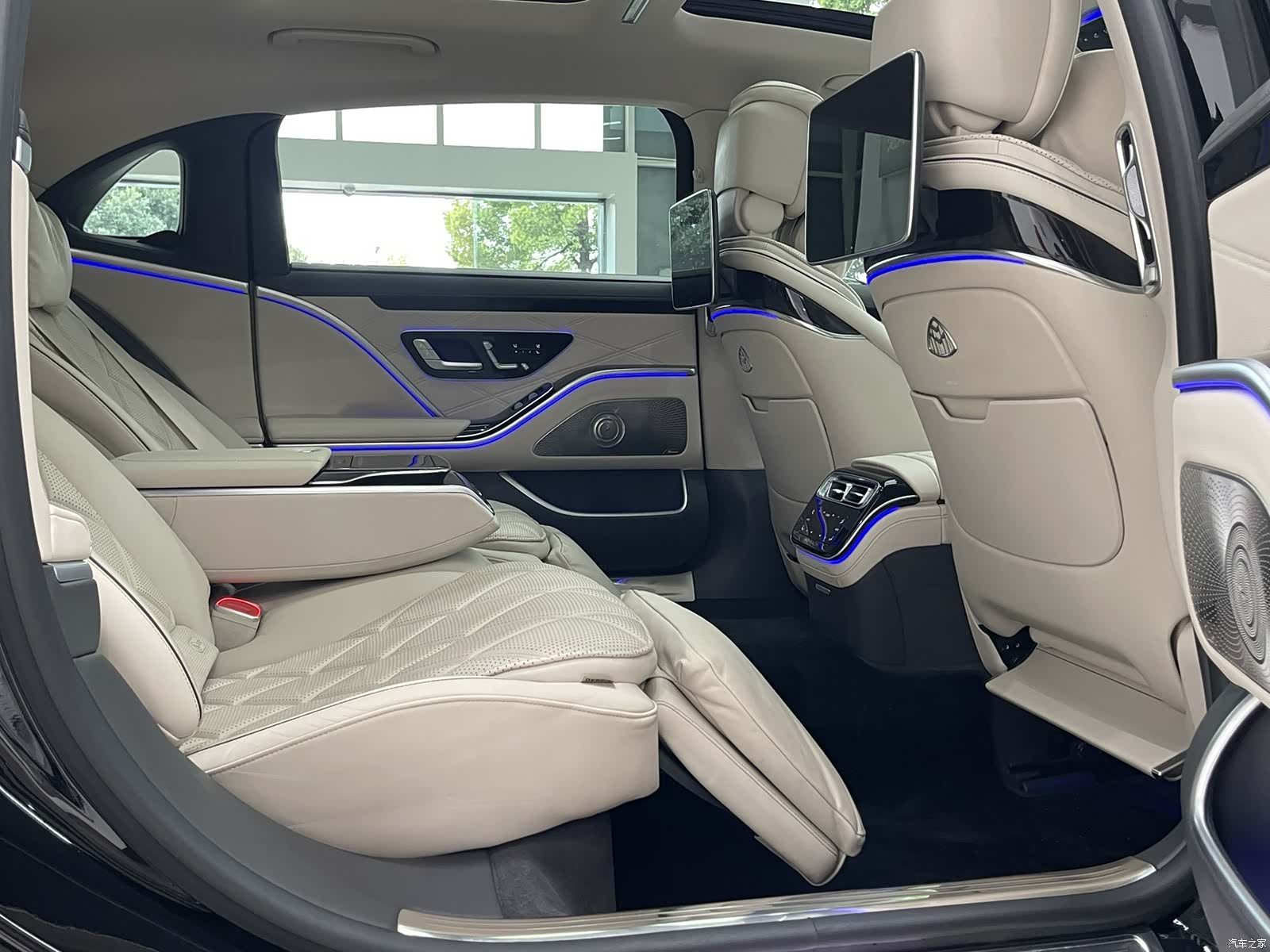Maybach S-Class, 2024 16