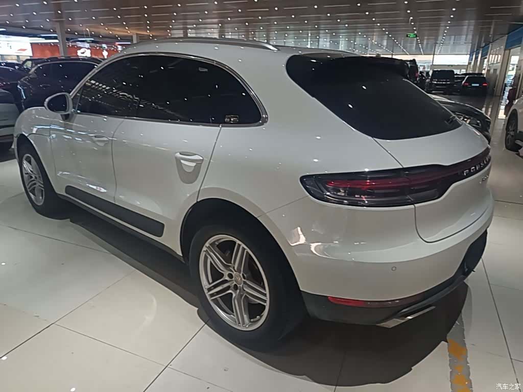 Porsche Macan, 2019 все фото