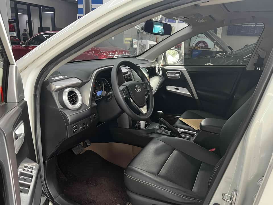 Toyota RAV4 Rongfang