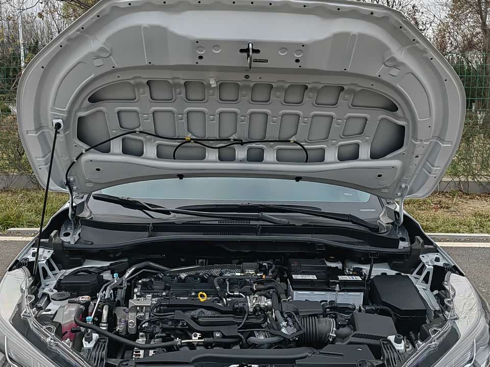 Toyota Corolla Sharp amplifier