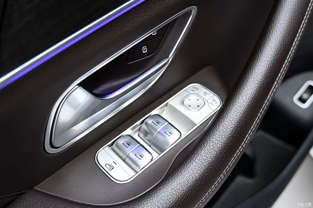 Mercedes-Benz GLS, 2021 23