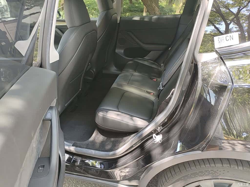 Tesla Model Y, 2022 17