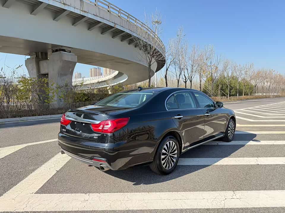 Hongqi H7