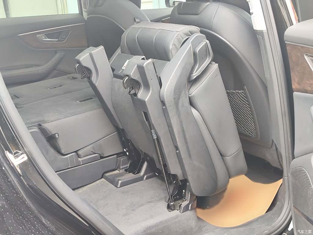 Audi Q7, 2023 23