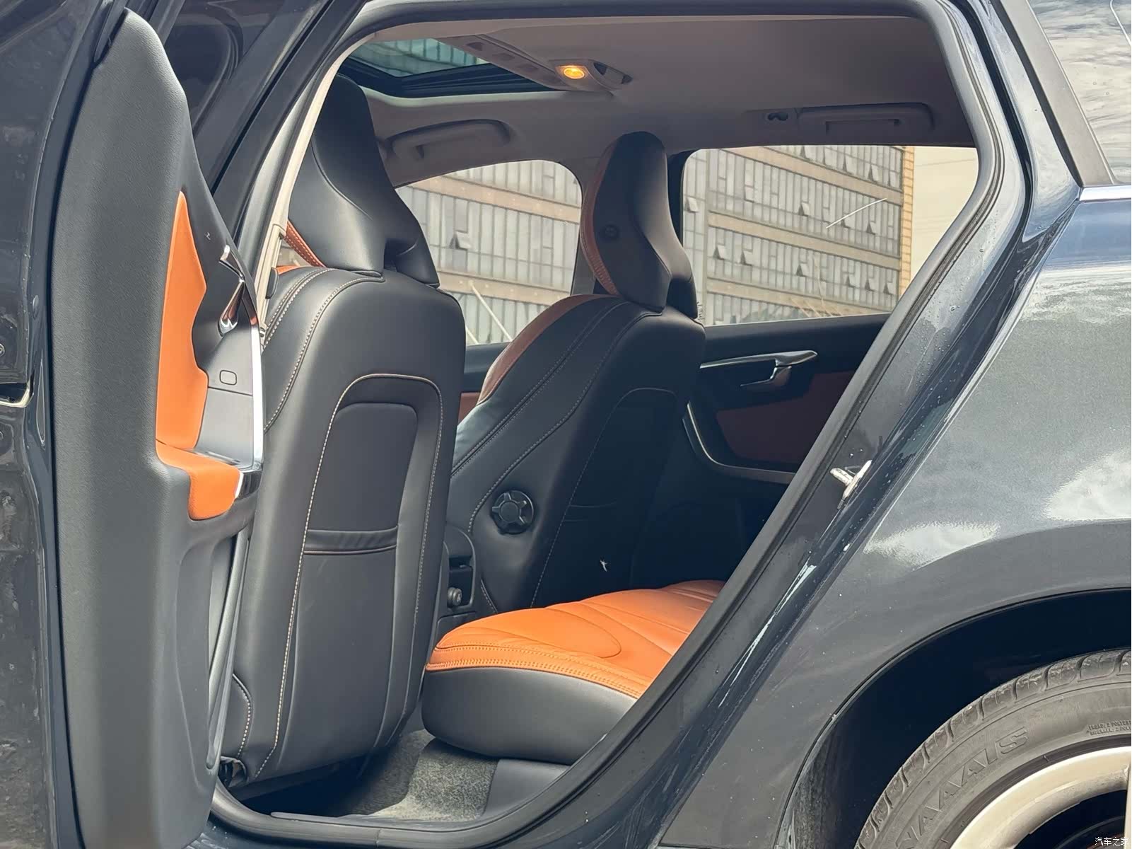 Volvo V60, 2014 14
