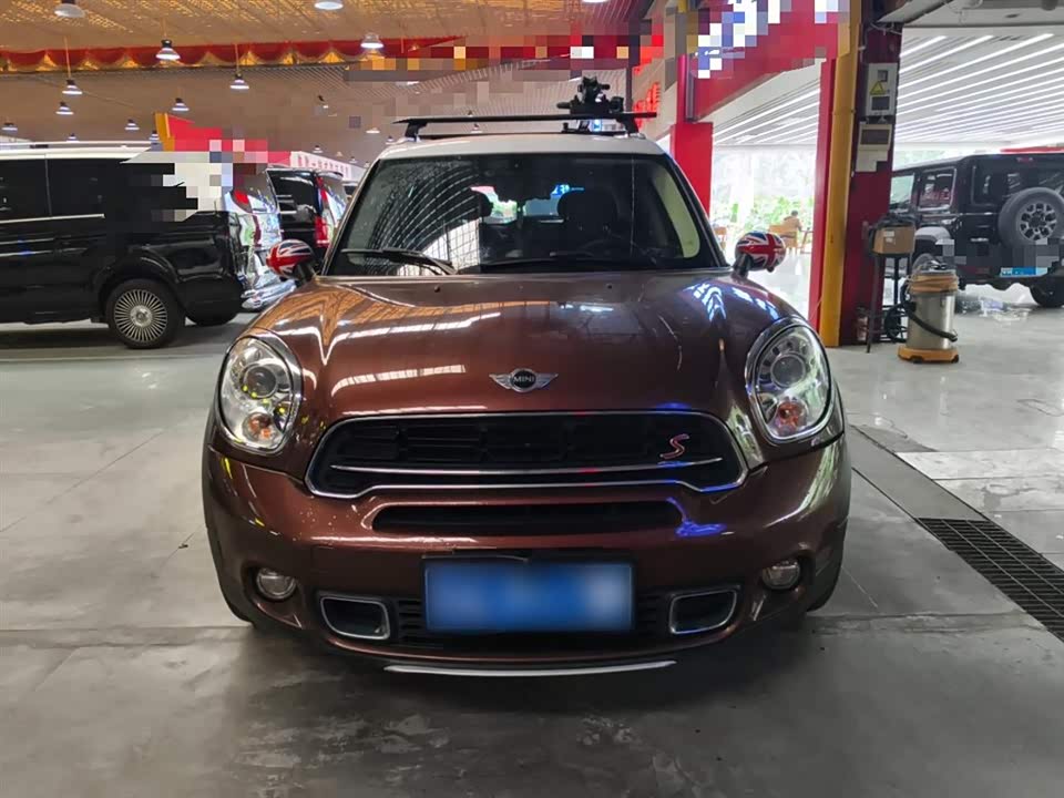 MINI COUNTRYMAN