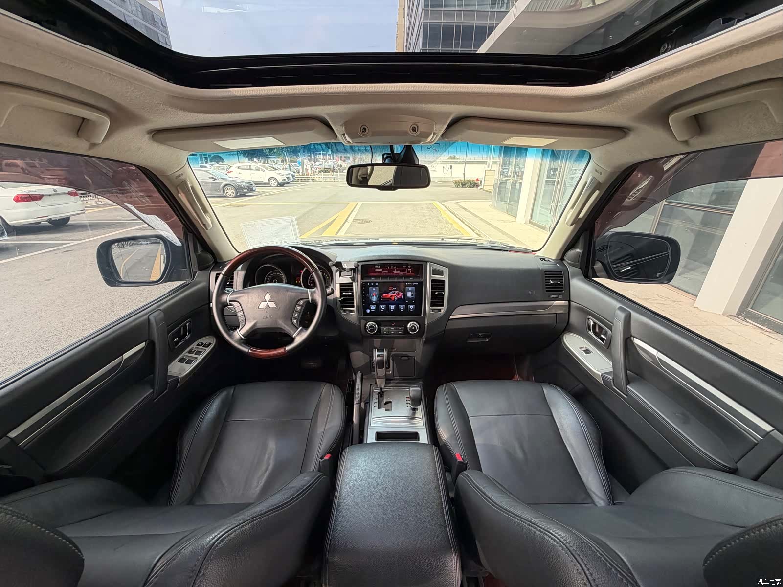 Mitsubishi Pajero, 2017 6