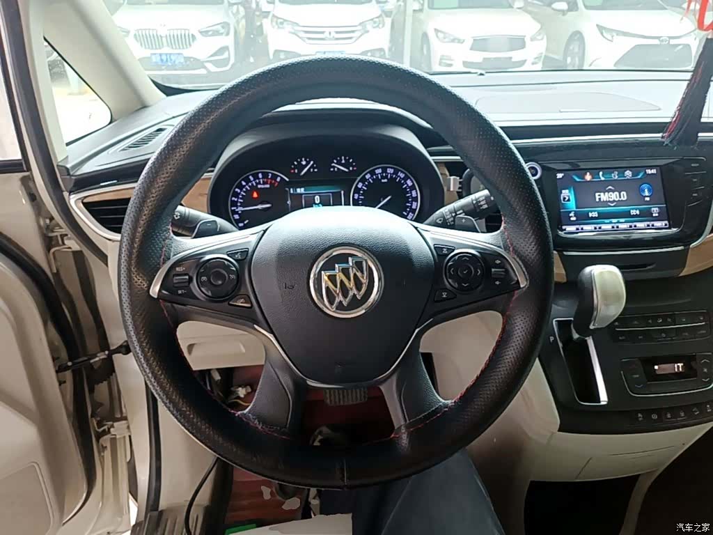 Buick GL8, 2019 11