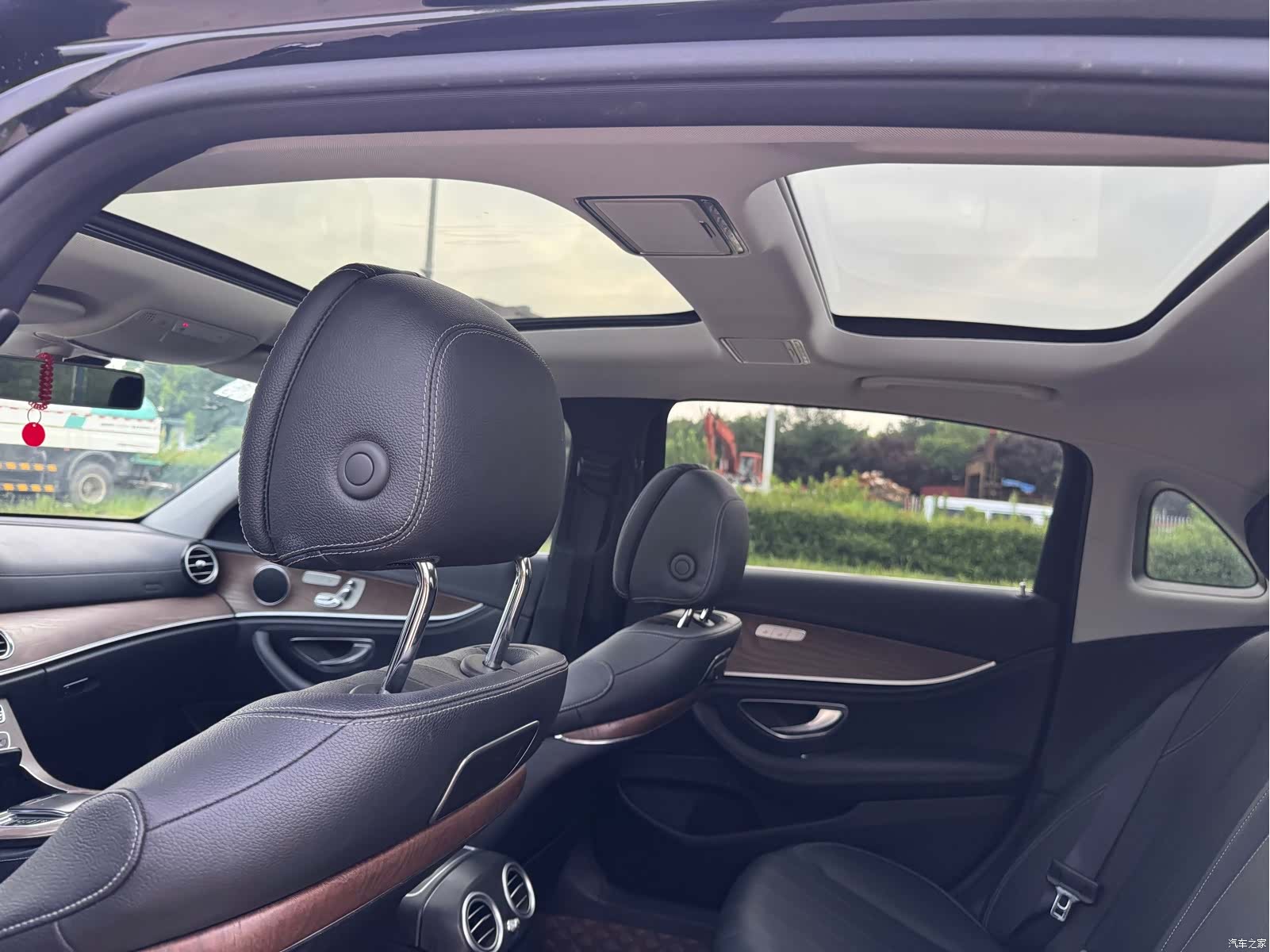 Mercedes-Benz E-Class, 2019 14