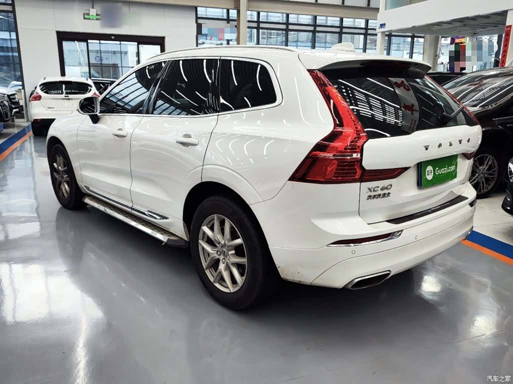Volvo XC60, 2020 все фото