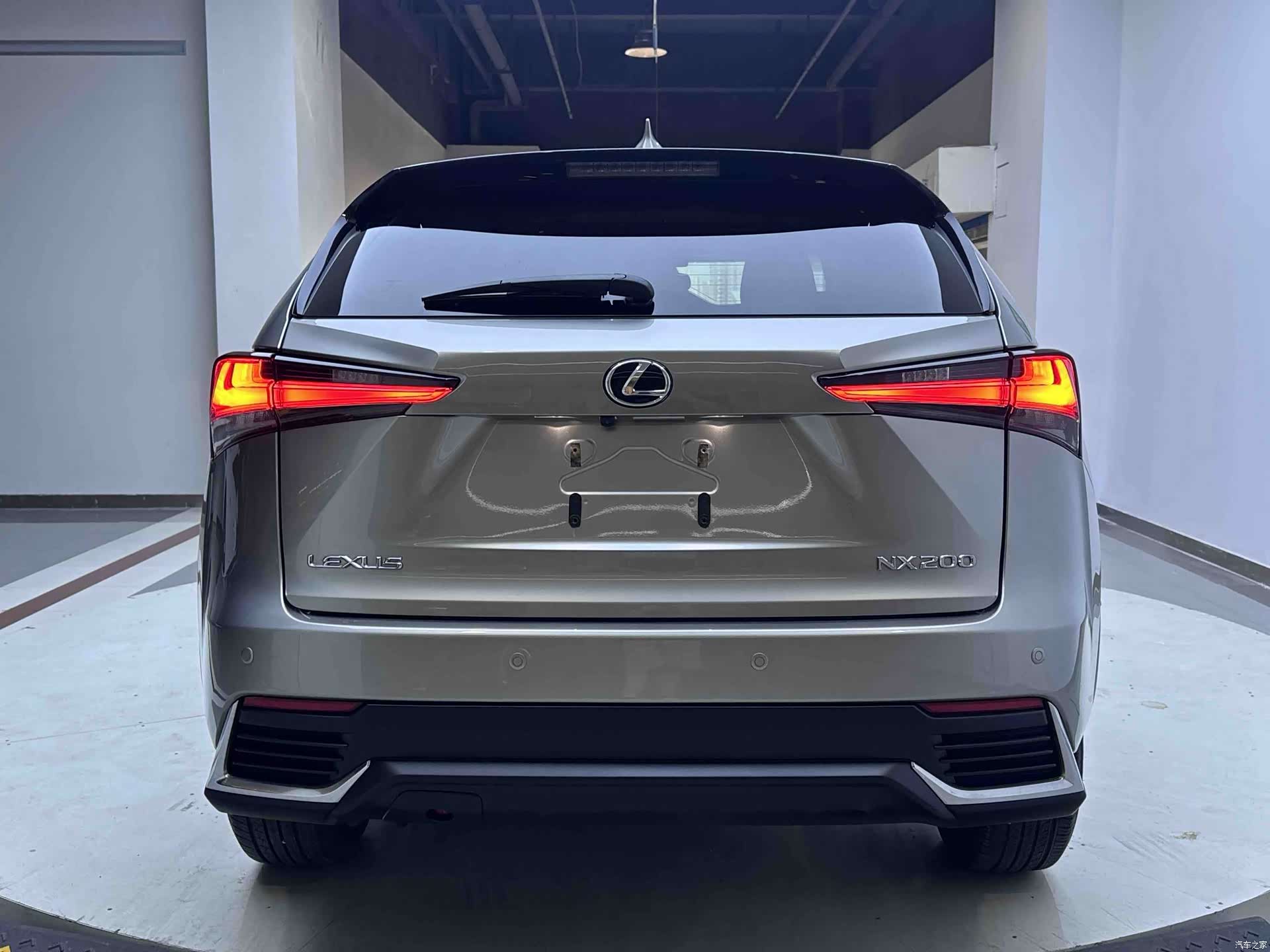 Lexus NX, 2020 все фото