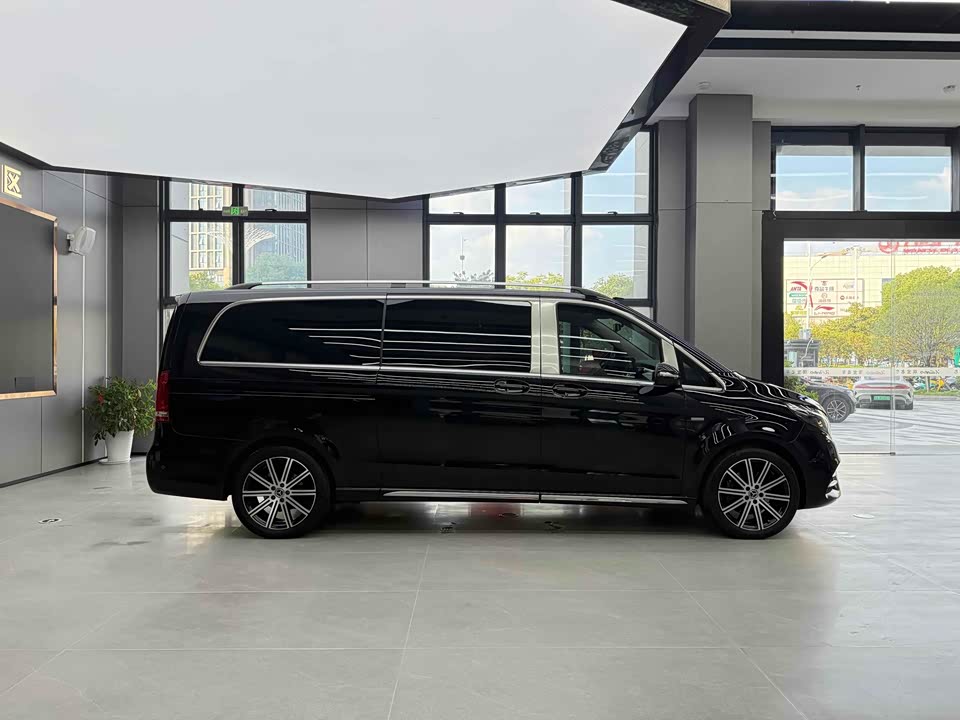 Mercedes-Benz V-class Mercedes-Benz V-class