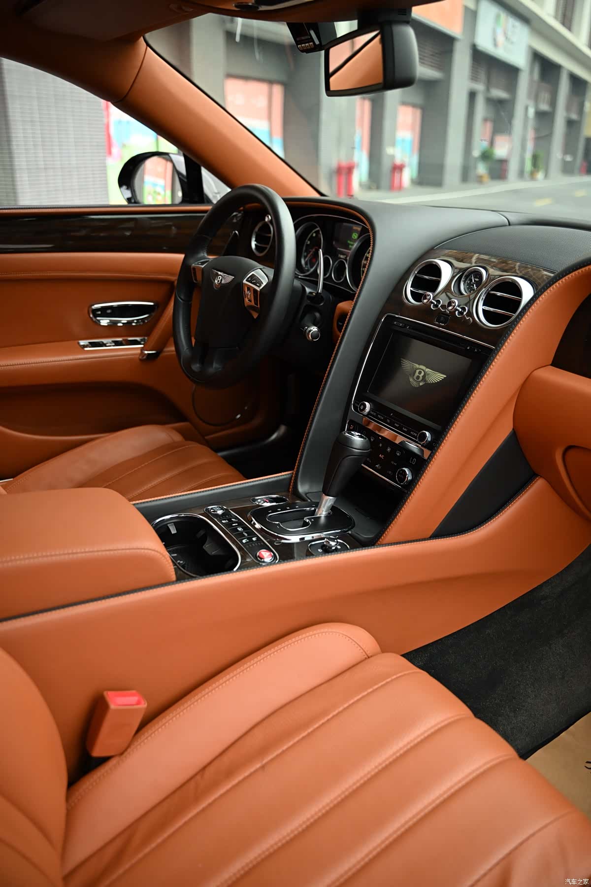 Bentley Flying Spur, 2017 15