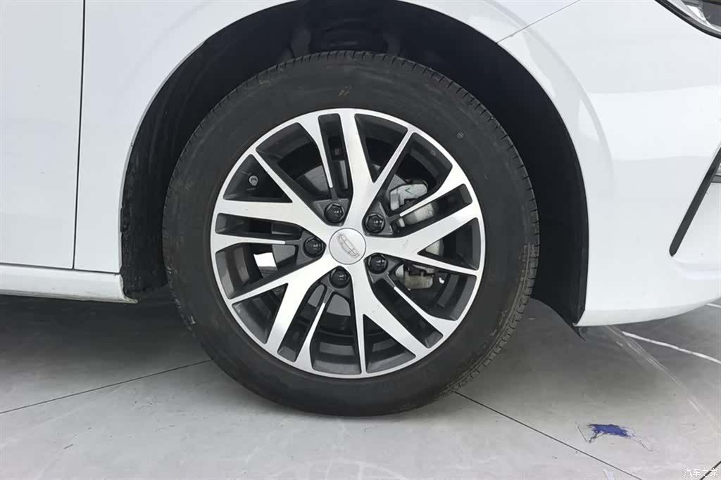 Geely Emgrand, 2024 6