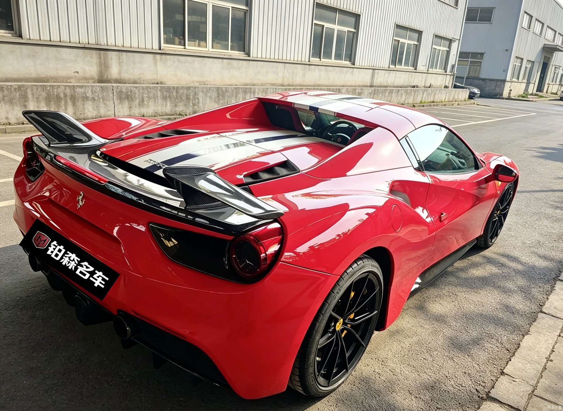 Ferrari 488, 2018 4