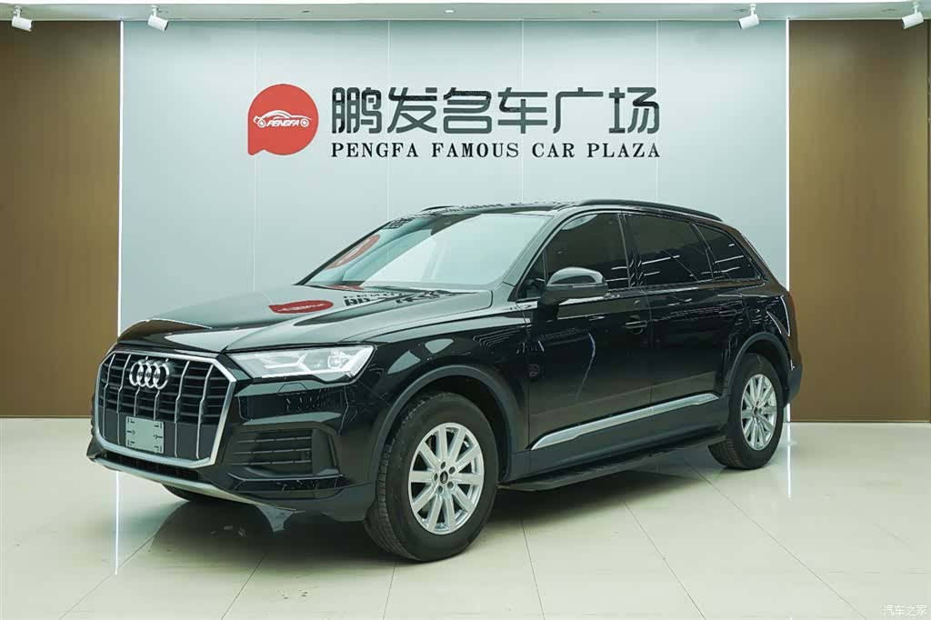 Audi Q7, 2023 1