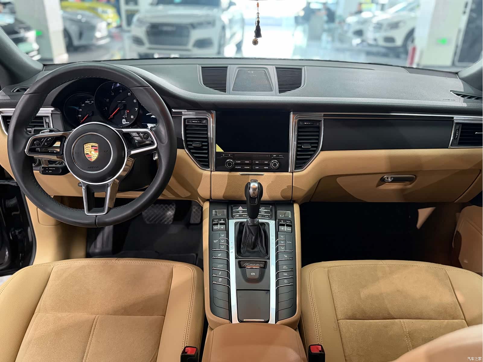 Porsche Macan, 2018 10