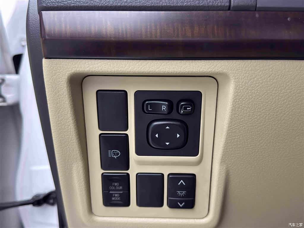 Toyota Prado, 2014 29