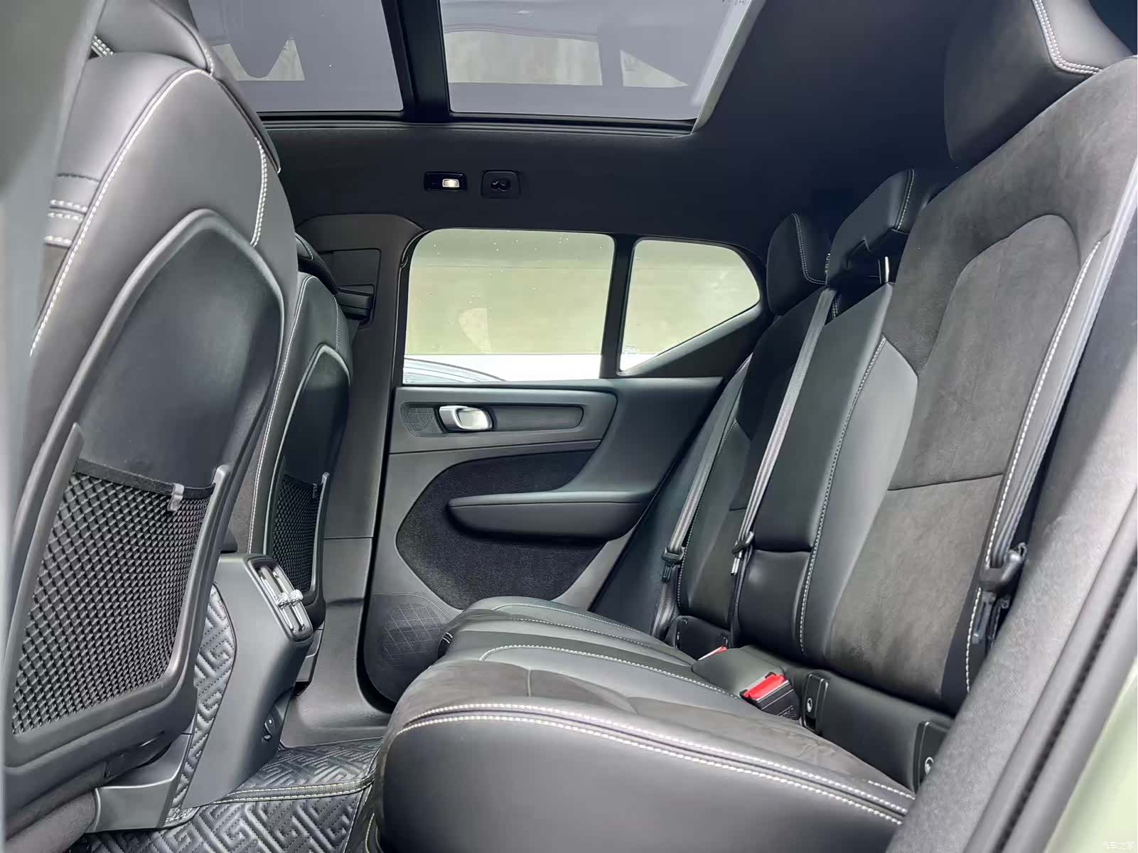 Volvo XC40, 2022 14