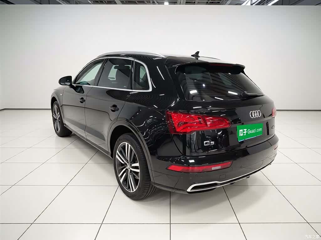 Audi Q5L, 2019 все фото
