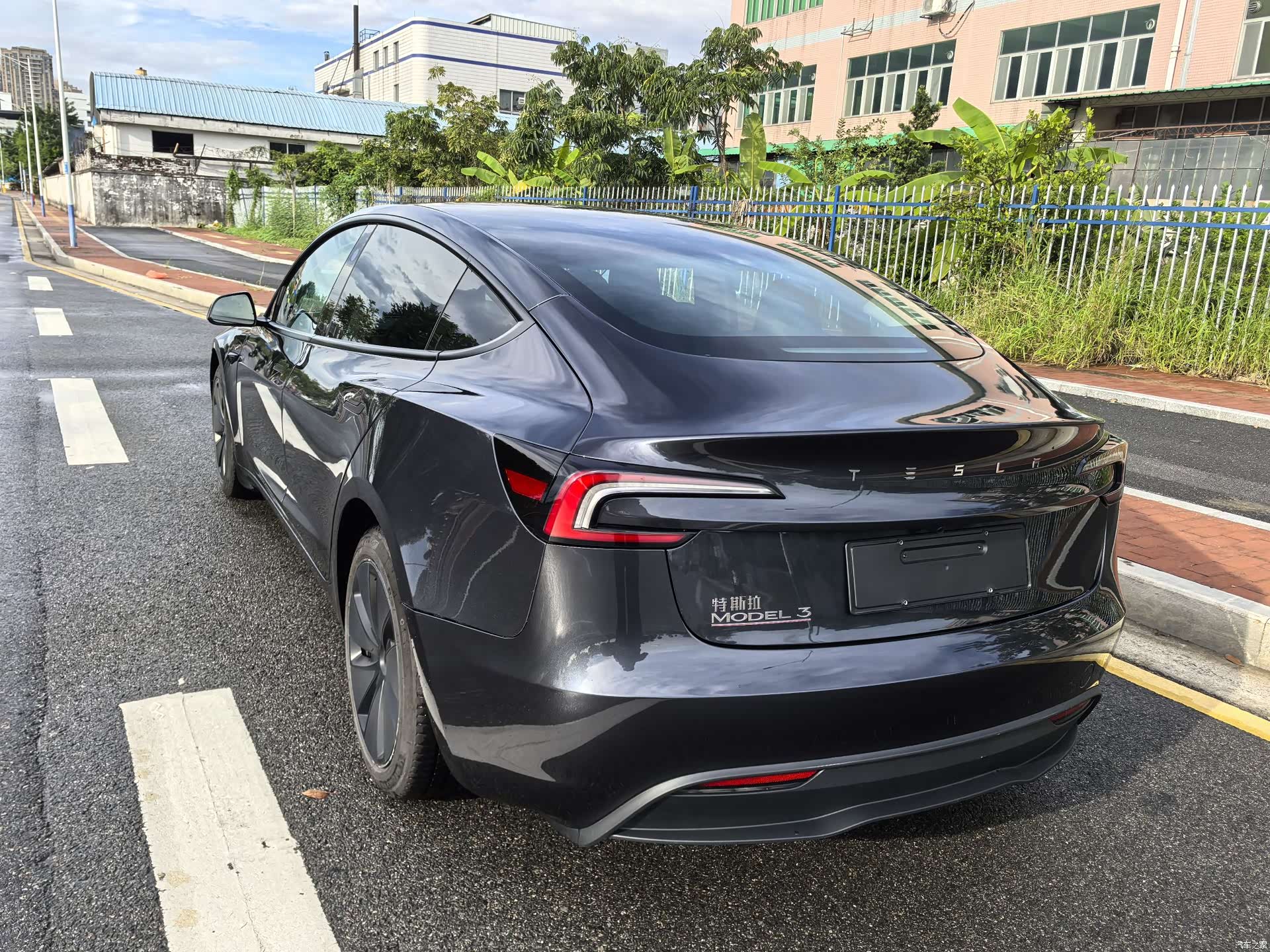 Tesla Model 3, 2024 4