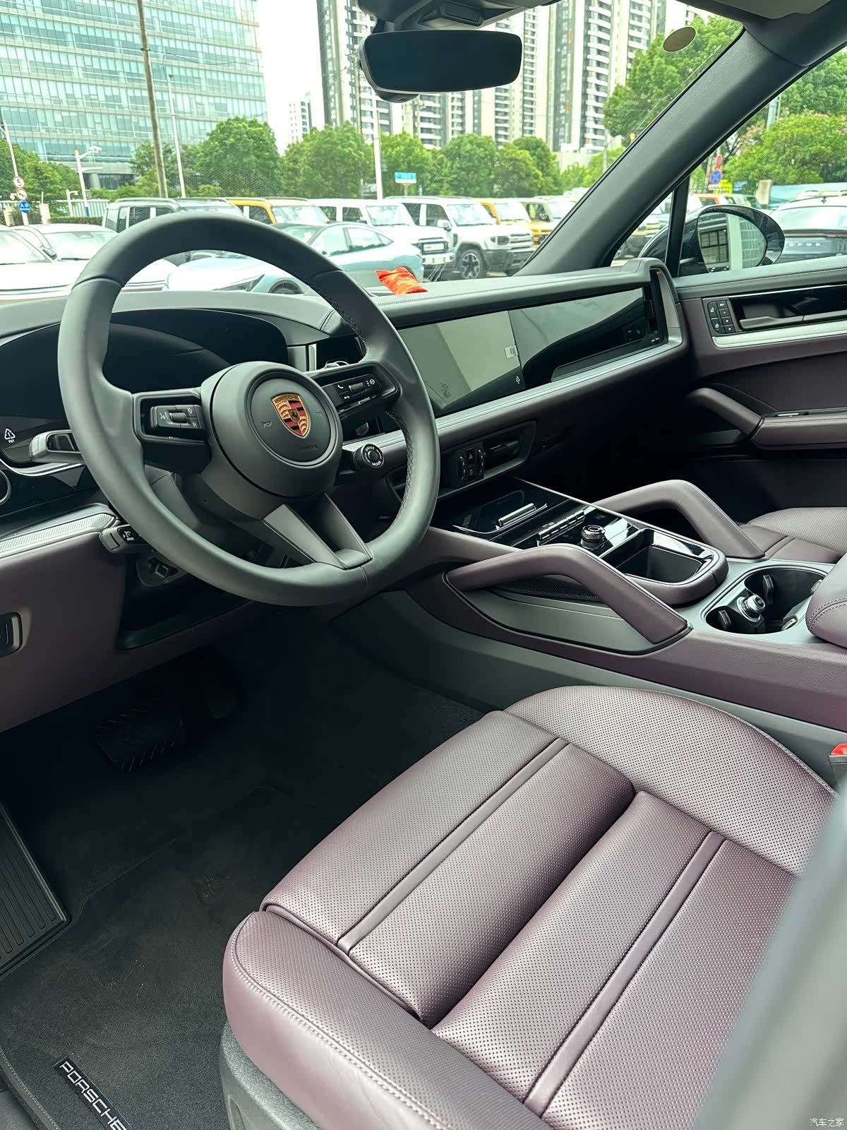 Porsche Cayenne, 2025 4