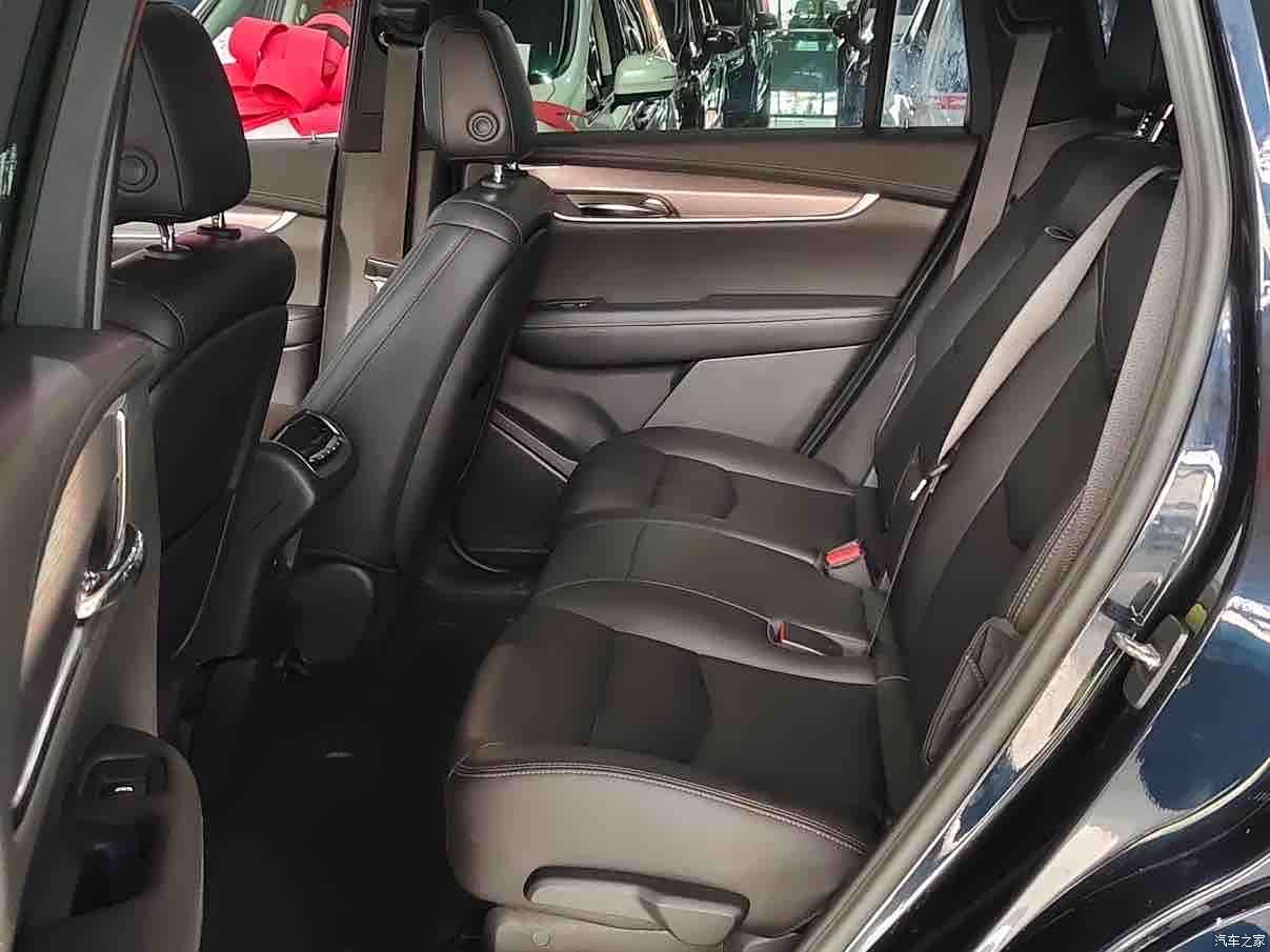 Cadillac XT6, 2021 14