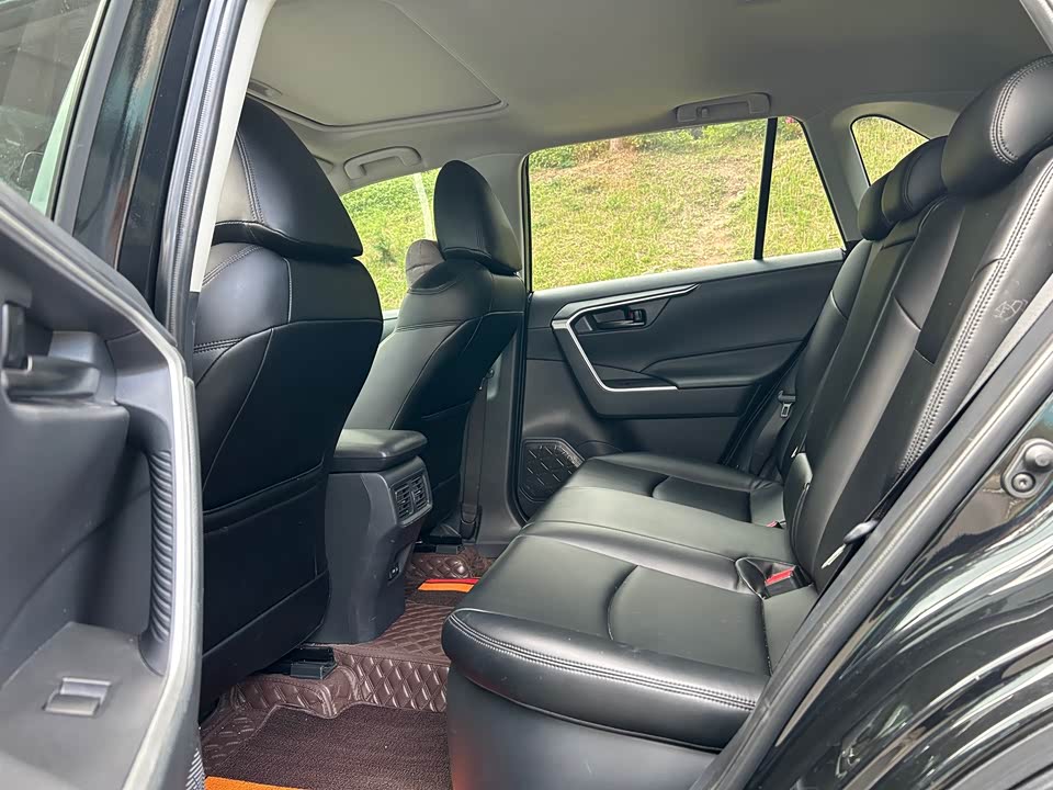 Toyota RAV4 Rongfang