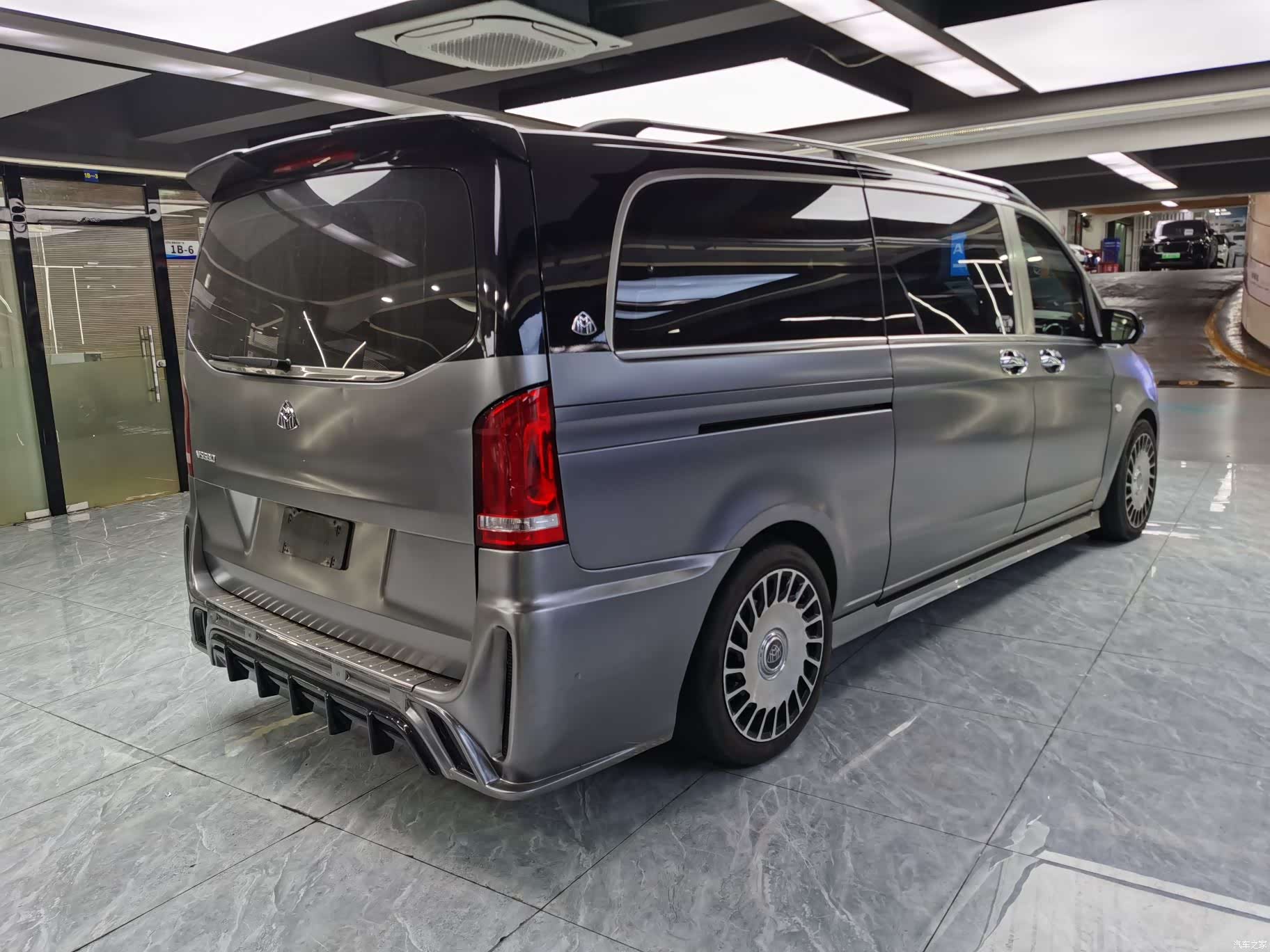 Mercedes-Benz 7, 2020 20