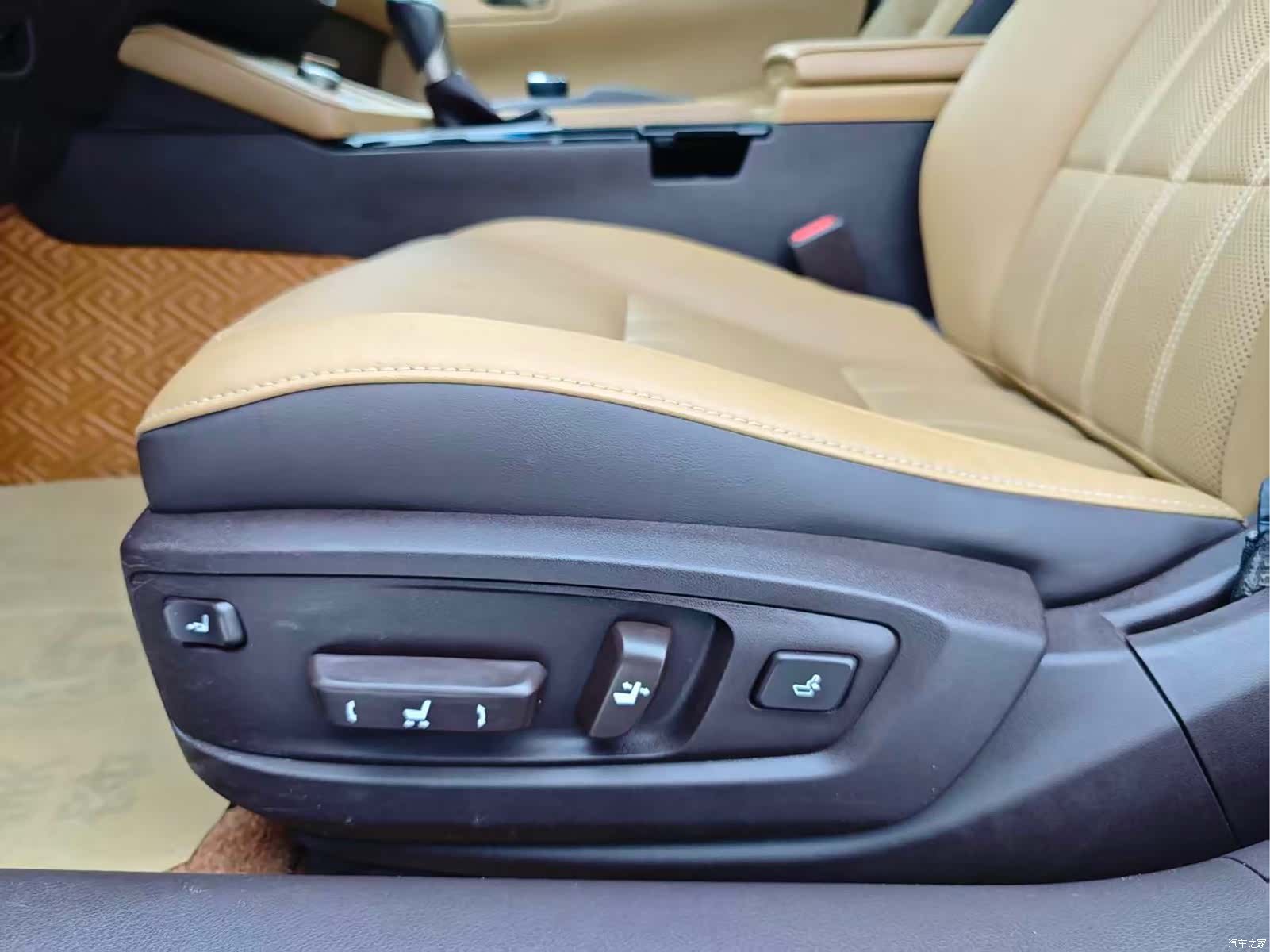 Lexus ES, 2016 12
