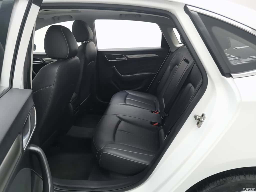 Roewe i6, 2022 15