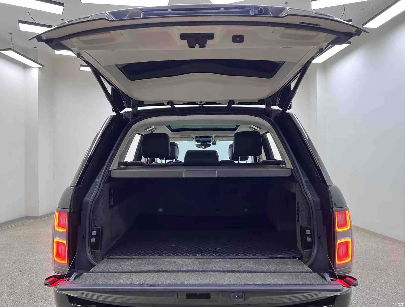 Land Rover Range Rover, 2022 30
