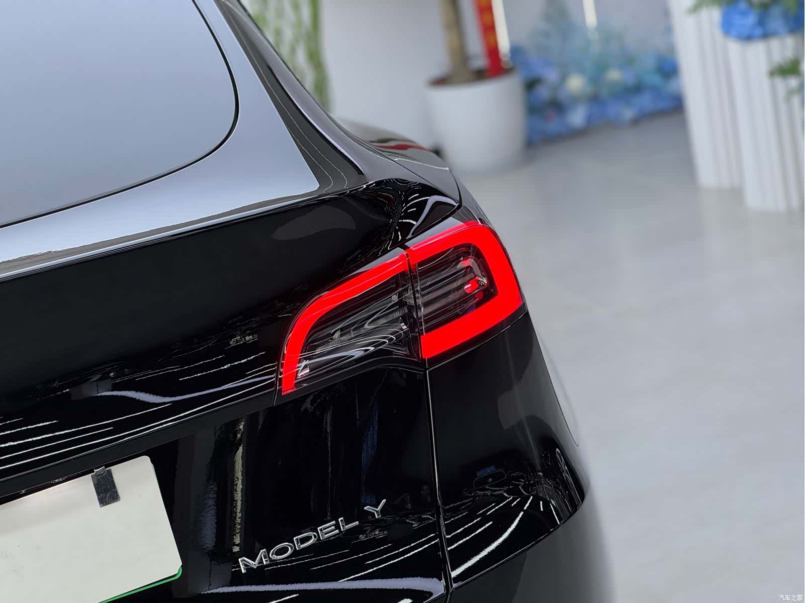 Tesla Model Y, 2023 14