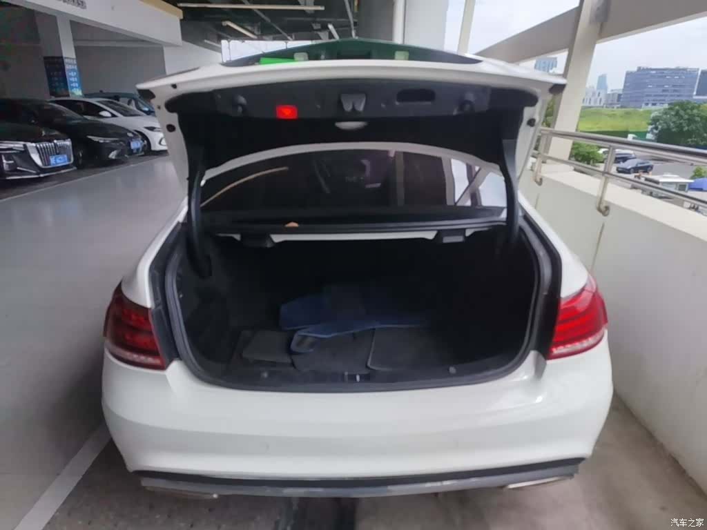 Mercedes-Benz E-Class, 2016 19