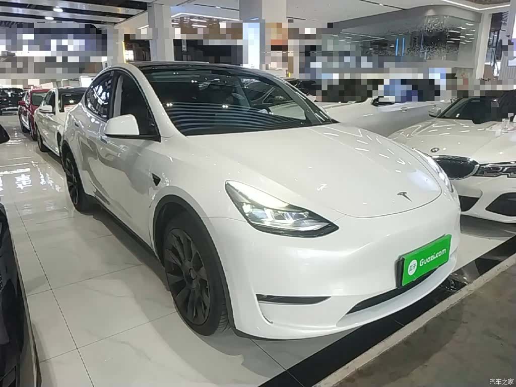 Tesla Model Y, 2022 4