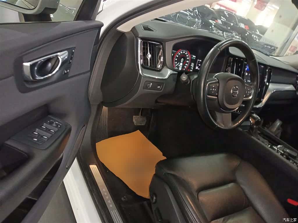 Volvo XC60, 2019 12