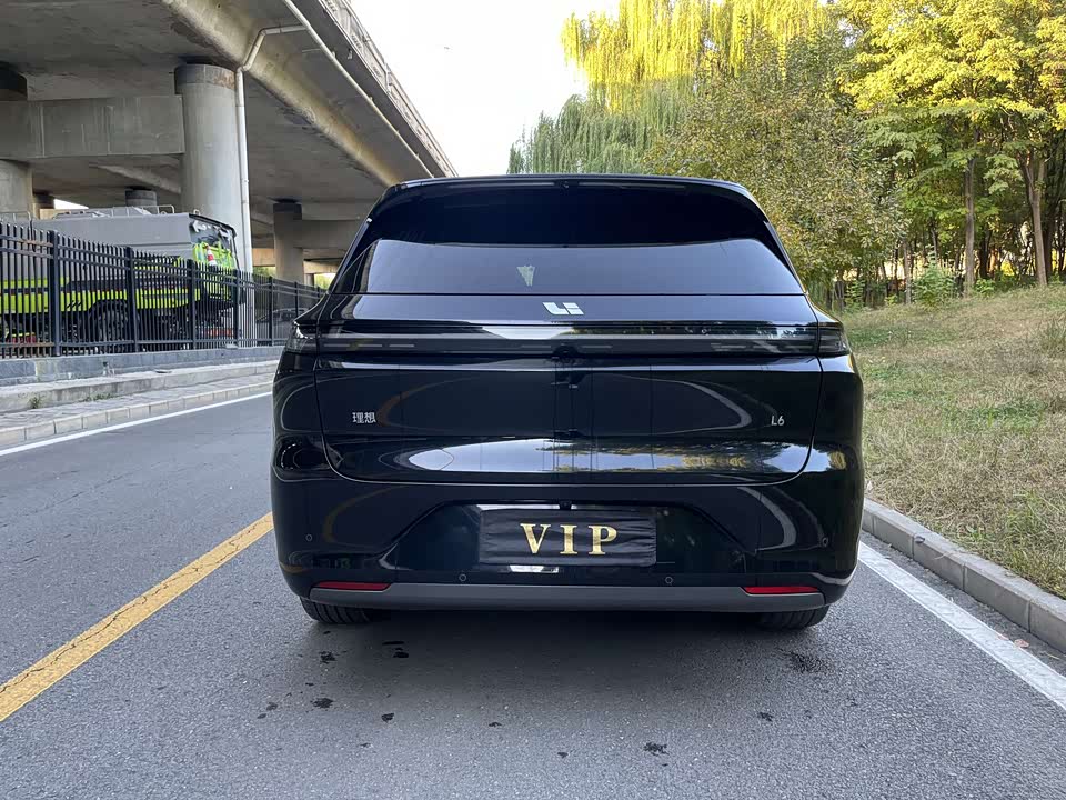 Li Auto Ideal L6
