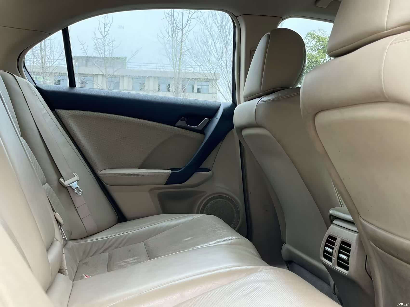 Honda Spirior, 2010 9